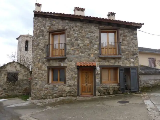 Calle Corrales, 12