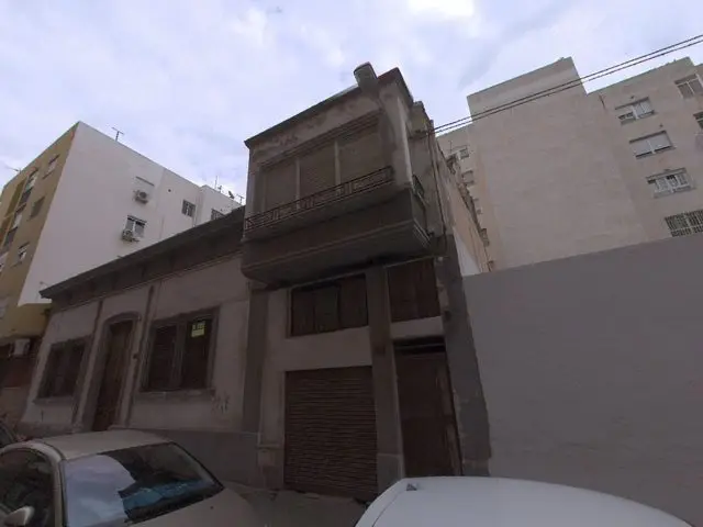 Calle Atarazanas, 2