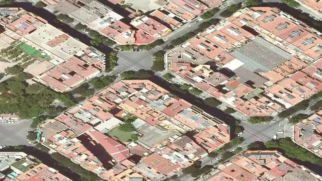 Calle Calabria 211, S/n Iz