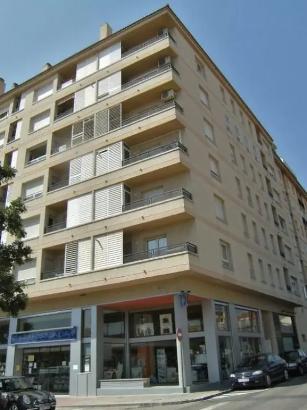 Calle Bruch, 18