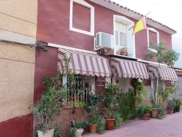 Calle Alfonso X el Sabio, 17