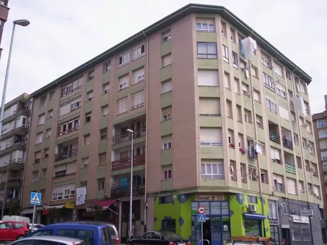 Avenida Menendez Pelayo, 2, Planta 2, Puerta d