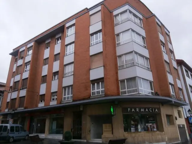 Avenida de Galicia, 17