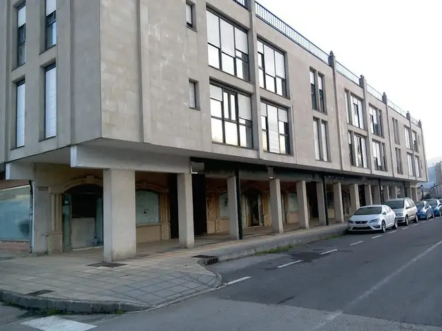 Avenida Cvantabria, 3