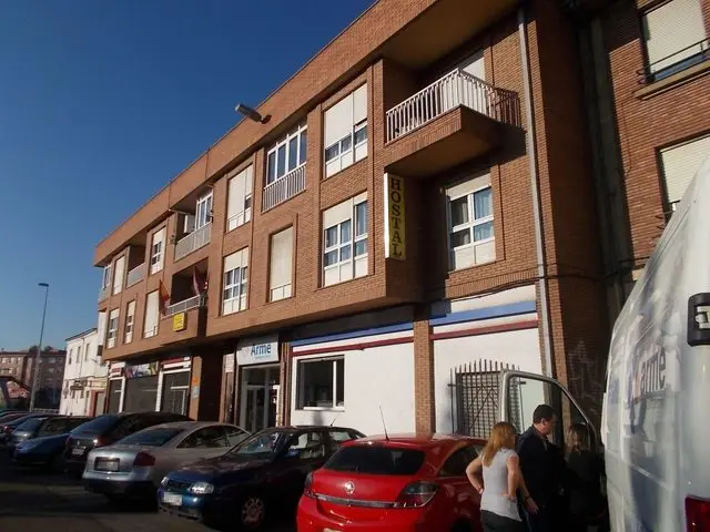 Avenida Antibioticos 106