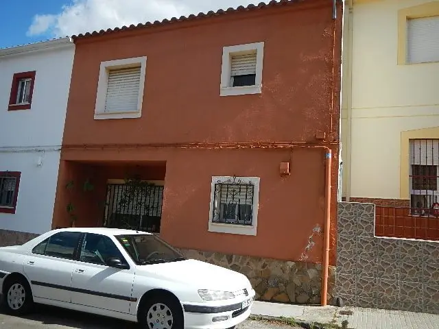 Calle Luis de Morales, 19