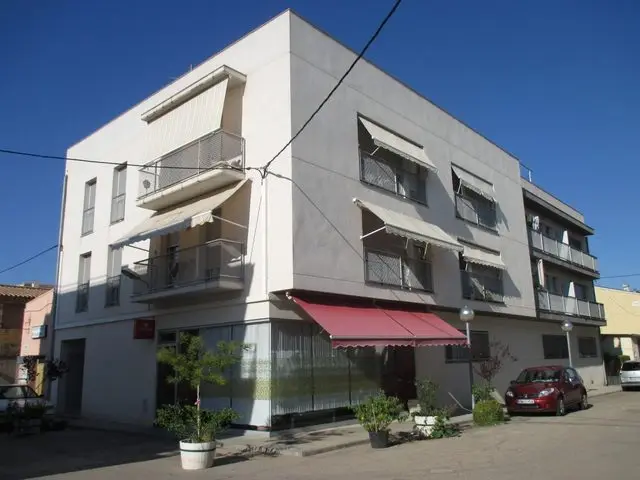 Plaza Masía de la Rubia, 2 y C/ San Rafae