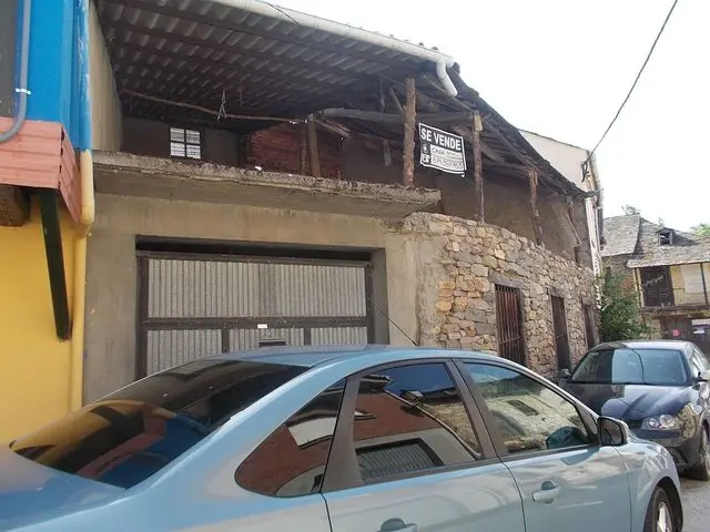 Pz del Concejo 23, 24314