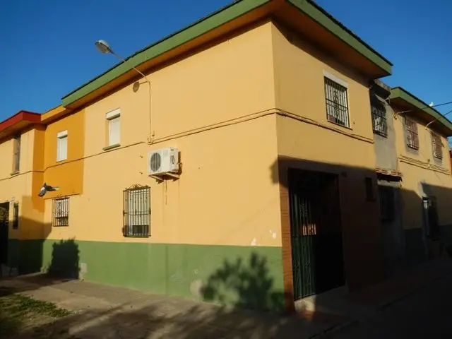 Calle Virgen de las Angustias 106
