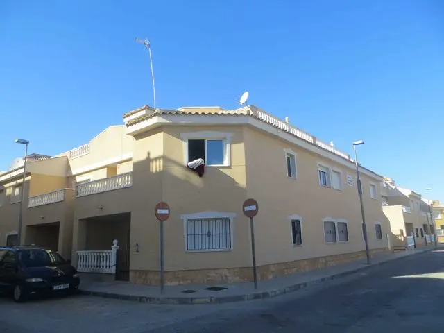 Calle Virgen del Rosario, 17