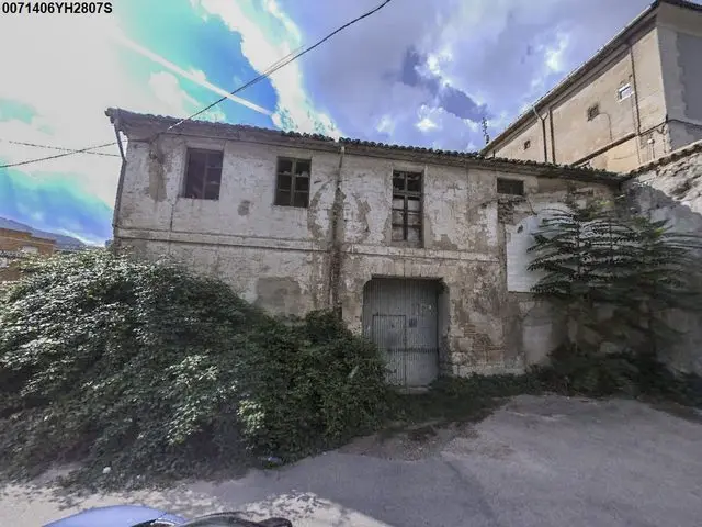 Calle Algezares, 30