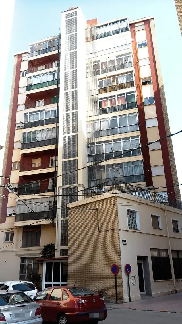 Calle Albeniz, 3