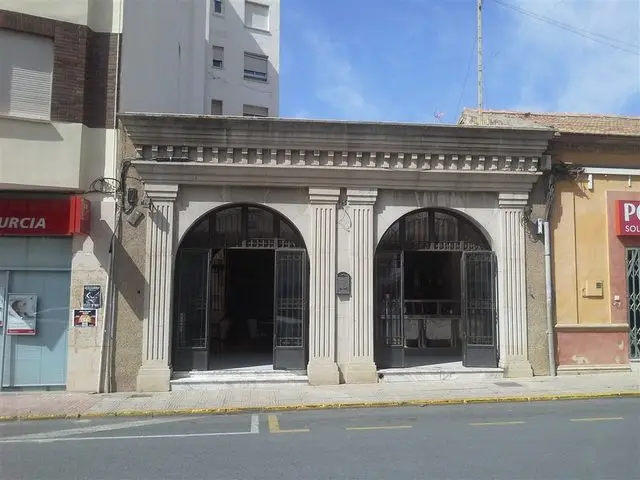 Avenida Carmen y Bailén, 25