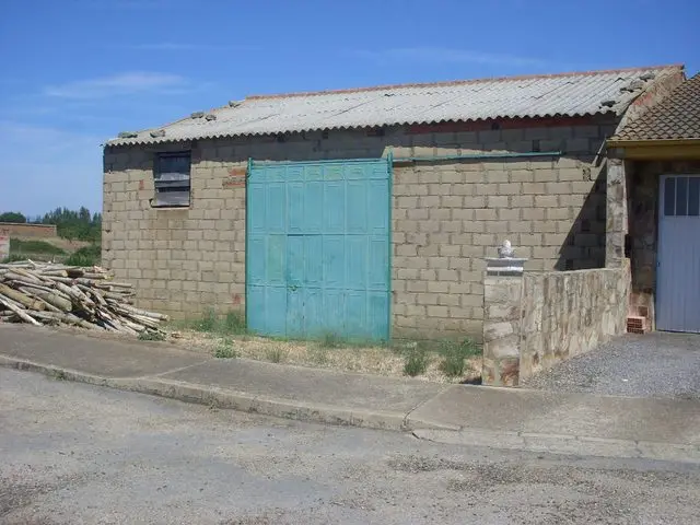 Calle los Adiles, 2
