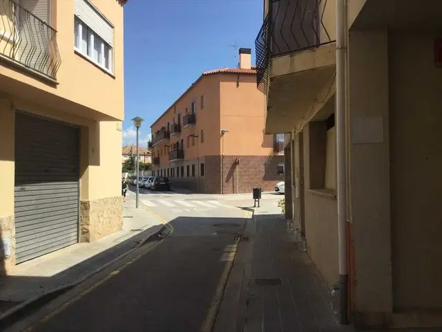 Conrad Pallí Batet, 4, Esquina a la C D'Emili Joan, 26-28