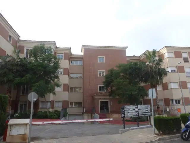 Avenida Golf, 16