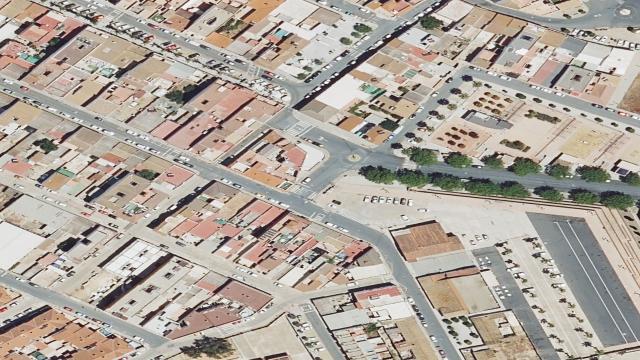 Avenida 11 de Marzo 5, Planta 1, Puerta a