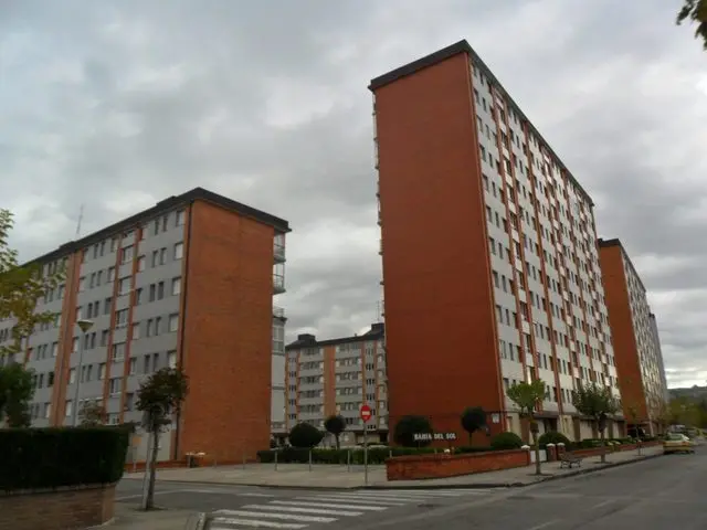 Avenida Libertad, 62, Bj 8