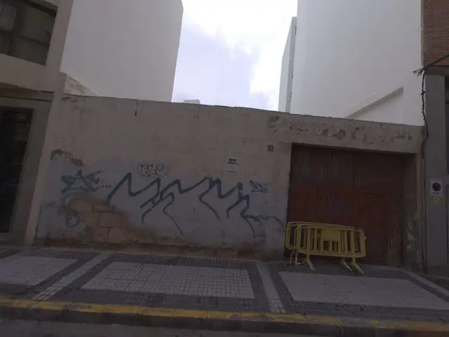 Calle Bernardino Lezcano 5