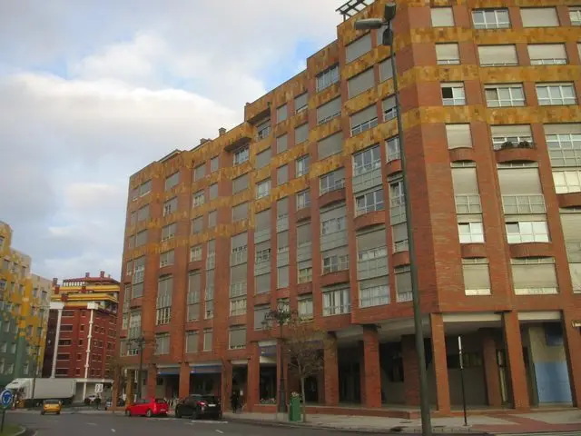 Avenida de Lisboa, 3