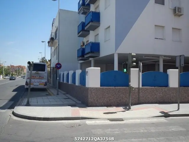 Avenida Infantes Orleans de Borbón, 23