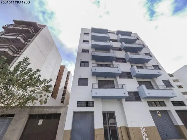 Avenida Mediterraneo, 116, 118 y