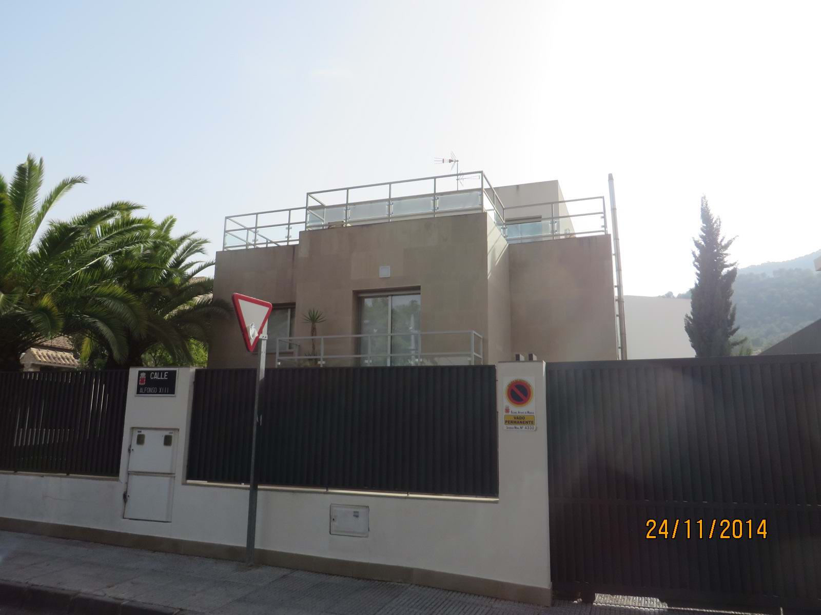 Calle Alfonso Xiii 16