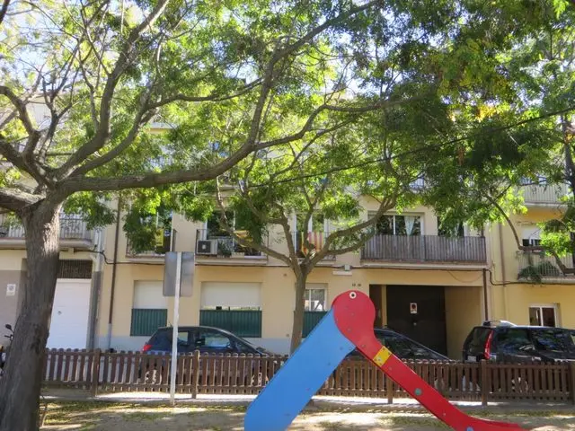 Calle Verge de Montserrat, 16-18, 16