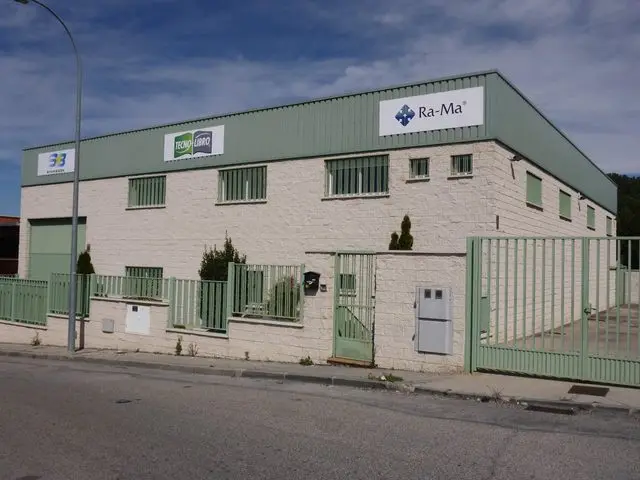 Calle Jarama, 33