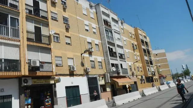 Calle Sanlucar la Mayor, 9