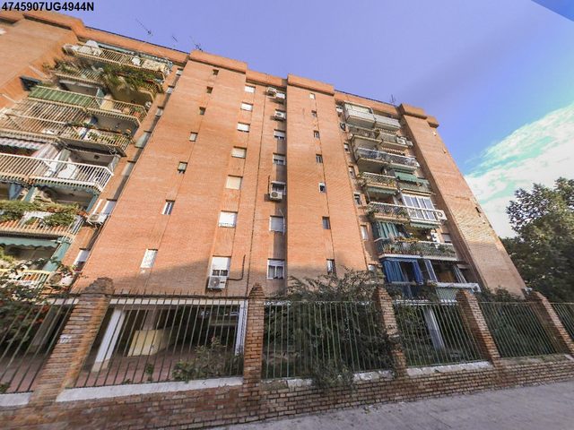 Calle Ceuta, 12