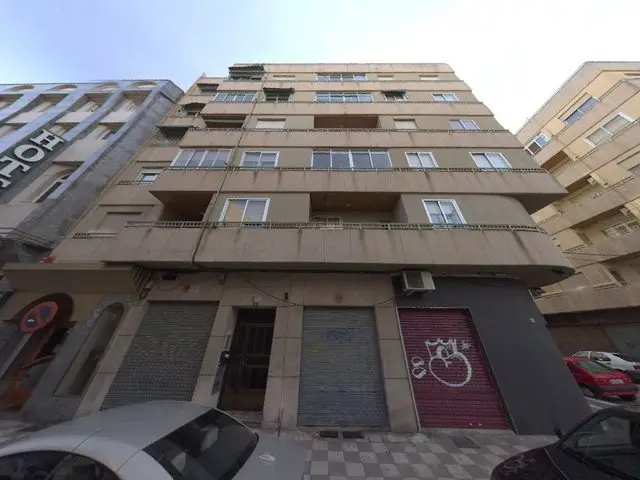 Calle Hernan Cortes, 12