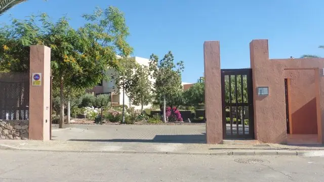 Calle Sierra Maria, 3, Bajo