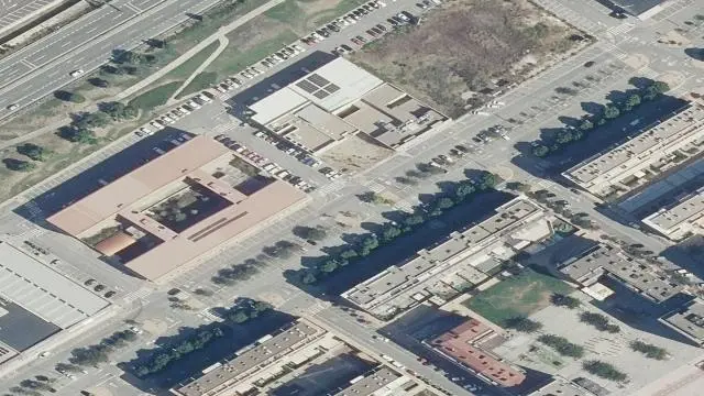 Calle Madres de la Plaza de Mayo, 1