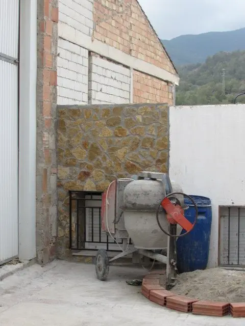 Avenida Almanzora, 42