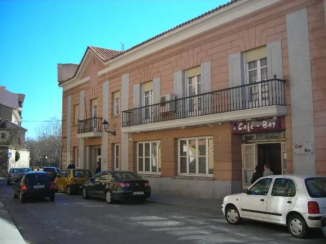 Calle Gabriel y Galan, 2
