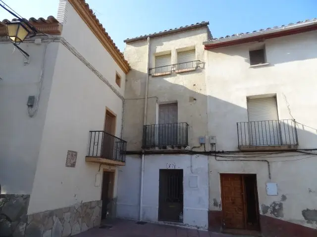 Calle Arriba, 37