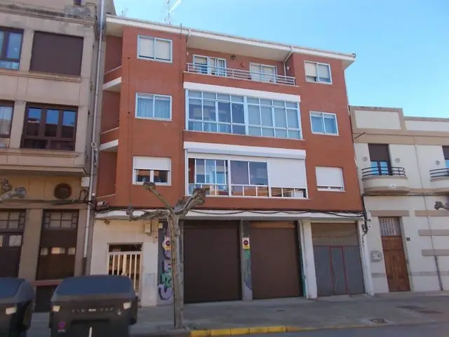Calle de Pedro de Castro Número Veinticinco