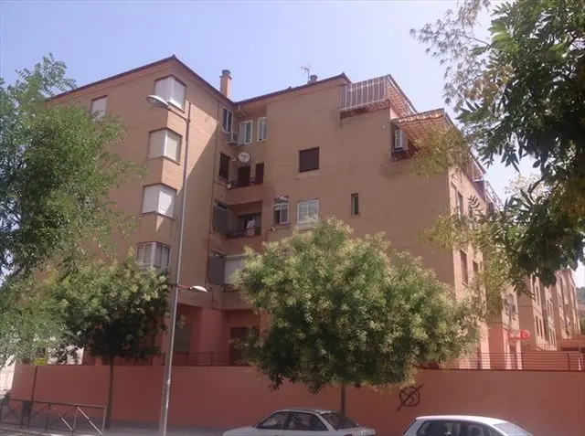 Avenida de Pulianas, 32