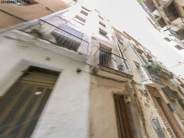 Calle Santa Marina, 6