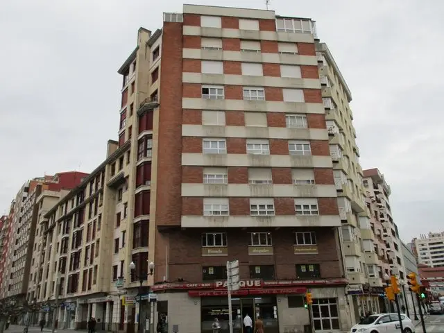 Avenida Costa, 1, 9º