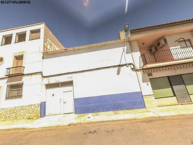Vivienda 61 Sita en la Calle Maestro Manzanares