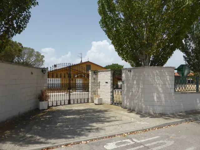 Calle Antonio Machado, 36