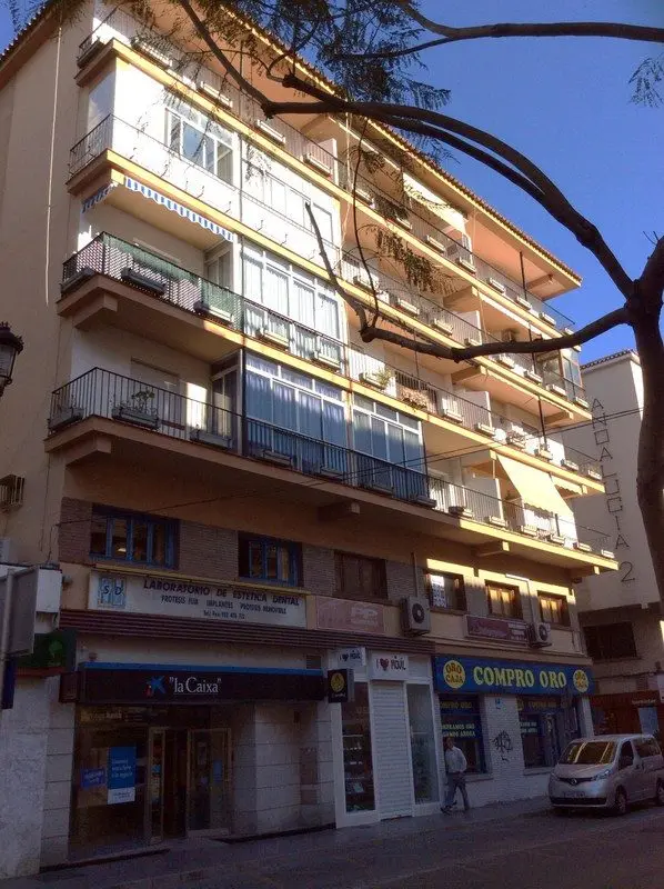 Calle Federico Ruiz Vertedor, 1