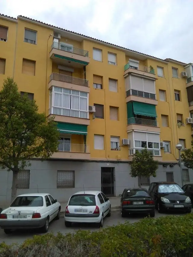 Calle Arquitecto Calzada, 6, Bajos