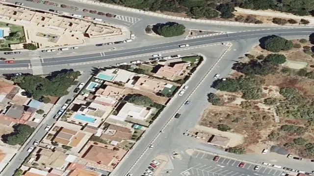 Calle Pluton, 33