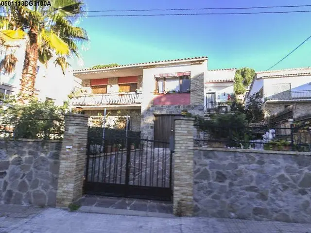 Calle Pompeu, Fabra 35