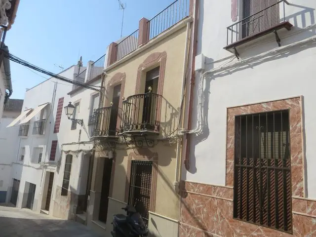 Calle Cuestezuela, 11