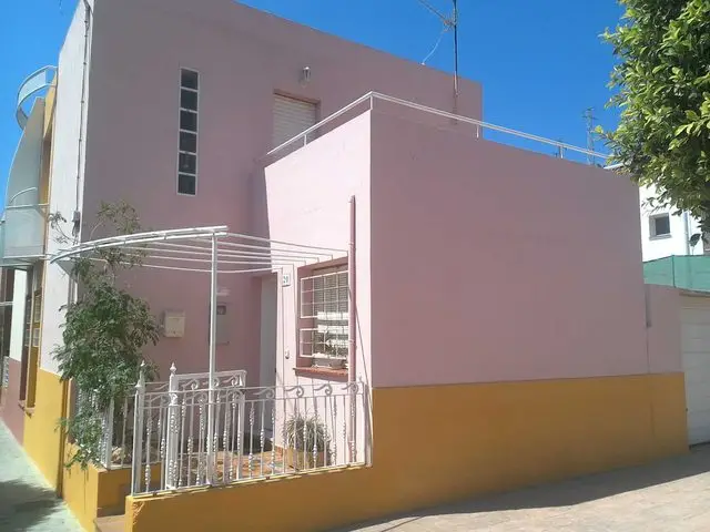 Calle Carmen de Burgos 20