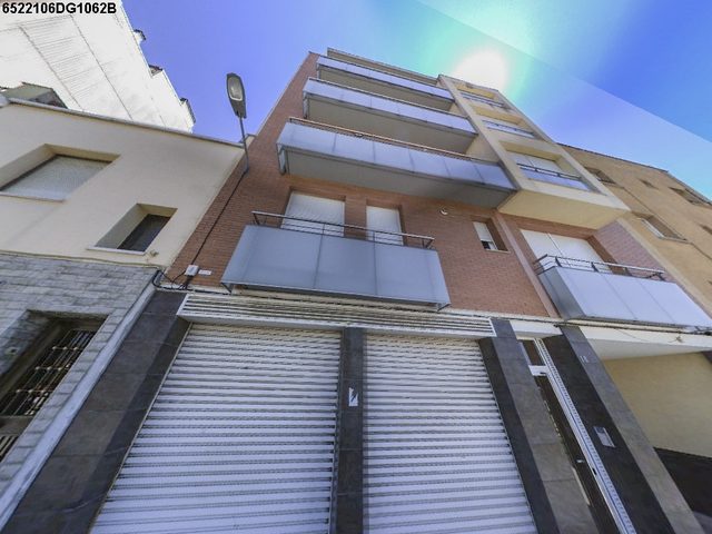Passeig Vint-i-dos de Juliol, 18-1º